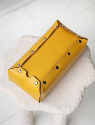 Assemble Tissue Case Yellow